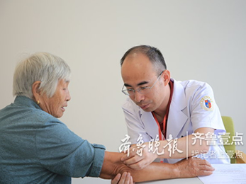 日照心臟病醫(yī)院解新星：十年初心不改，只為心隨律動